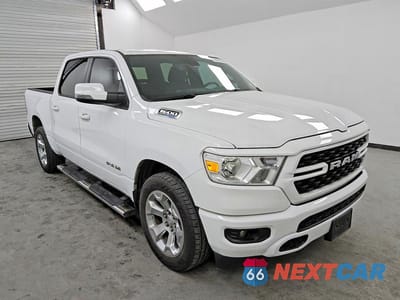 Czwarte zdjęcie samochodu z boku: 2024 RAM 1500 BIG HORN VIN:1C6RREFT5RN100730 - miniatura
