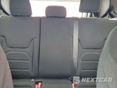 Zdjęcie 10 z 13 samochodu: 2021 JEEP RENEGADE LATITUDE VIN:ZACNJDBB8MPM43907 - miniatura