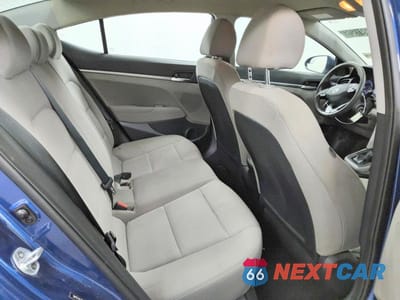 Zdjęcie 10 z 11 samochodu: 2019 HYUNDAI ELANTRA SE VIN:5NPD74LF8KH433303 - miniatura