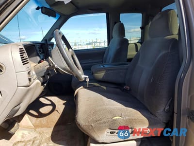 Zdjęcie 7 z 12 samochodu: 2000 GMC SIERRA K2500 VIN:1GTGK29J9YF431154 - miniatura