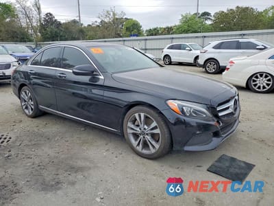Czwarte zdjęcie samochodu z boku: 2018 MERCEDES-BENZ C 300 VIN:WDDWF4JB4JR390930 - miniatura