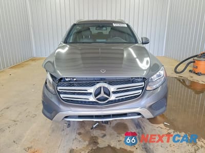 Piąte zdjęcie samochodu w środku: 2018 MERCEDES-BENZ GLC 300 VIN:WDC0G4JB3JV041322 - miniatura