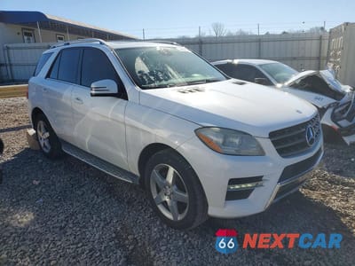 Czwarte zdjęcie samochodu z boku: 2014 MERCEDES-BENZ ML 350 VIN:4JGDA5JB5EA299199 - miniatura