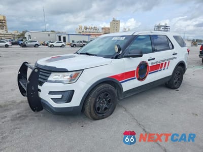 2017 FORD EXPLORER POLICE INTERCEPTOR 1FM5K8AR1HGB93768 - główne zdjęcie licytacji z USA - miniatura