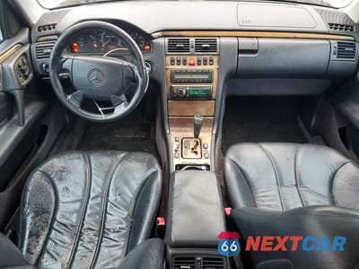 Zdjęcie 8 z 11 samochodu: 1999 MERCEDES-BENZ E 55 AMG VIN:WDBJF74H2XA908156 - miniatura