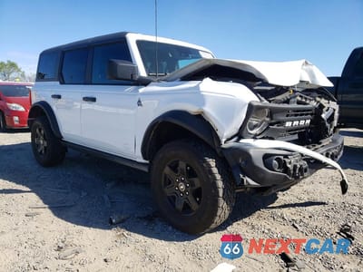 Czwarte zdjęcie samochodu z boku: 2024 FORD BRONCO BLACK DIAMOND VIN:1FMEE1BP7RLA77768 - miniatura