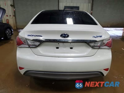 Zdjęcie 6 z 12 samochodu: 2012 HYUNDAI SONATA HYBRID BASE VIN:KMHEC4A45CA047217 - miniatura