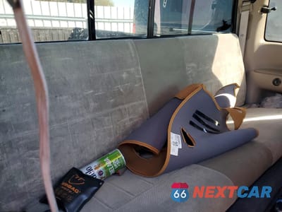 Zdjęcie 10 z 13 samochodu: 1996 DODGE RAM 3500 VIN:3B7MC33C8TM132859 - miniatura