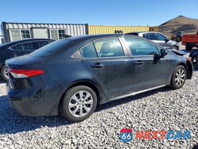 Trzecie zdjęcie samochodu z tyłu: 2021 TOYOTA COROLLA LE VIN:5YFEPMAE0MP252412 - miniatura