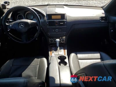 Zdjęcie 8 z 12 samochodu: 2009 MERCEDES-BENZ C 300 VIN:WDDGF54X89R054176 - miniatura