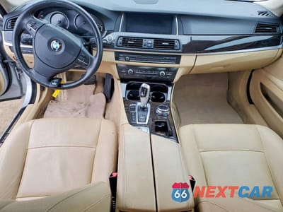 Zdjęcie 8 z 11 samochodu: 2014 BMW 528 XI VIN:WBA5A7C56ED614809 - miniatura