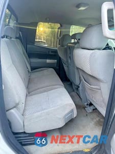 Zdjęcie 6 z 10 samochodu: 2008 TOYOTA TUNDRA GRADE VIN:5TBBT54138S460528 - miniatura