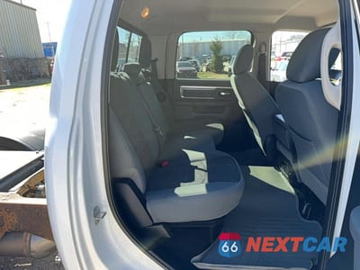 Zdjęcie 6 z 14 samochodu: 2016 RAM 3500 VIN:3C7WRTCL1GG210669 - miniatura
