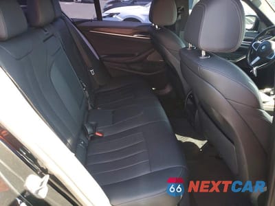 Zdjęcie 10 z 12 samochodu: 2023 BMW 530E VIN:WBA13AG09PCM42255 - miniatura