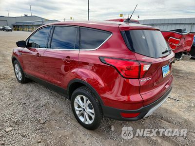 Drugie zdjęcie samochodu z przodu: 2019 FORD ESCAPE SE VIN:1FMCU9GD2KUA68970 - miniatura
