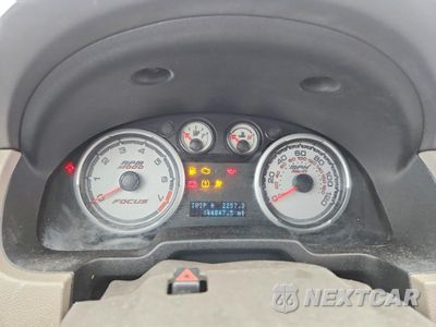 Zdjęcie 9 z 13 samochodu: 2011 FORD FOCUS SE VIN:1FAHP3FN5BW110065 - miniatura