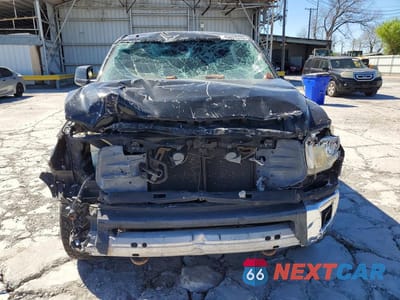 Piąte zdjęcie samochodu w środku: 2014 TOYOTA TUNDRA SR5 VIN:5TFDW5F14EX350601 - miniatura