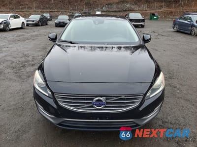 Piąte zdjęcie samochodu w środku: 2017 VOLVO S60 PREMIER VIN:LYV402HK7HB137356 - miniatura