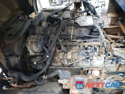 Zdjęcie 11 z 12 samochodu: 2012 ISUZU NPR HD VIN:54DC4W1B8CS802370 - miniatura