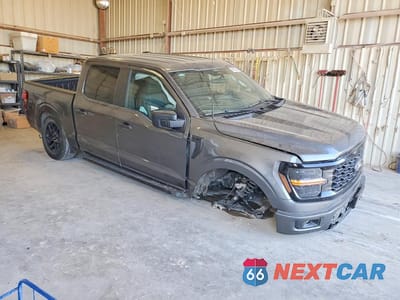 Czwarte zdjęcie samochodu z boku: 2024 FORD F150 STX VIN:1FTEW2KP4RKD70167 - miniatura