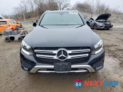 Piąte zdjęcie samochodu w środku: 2018 MERCEDES-BENZ GLC 300 4MATIC VIN:WDC0G4KB4JV030764 - miniatura
