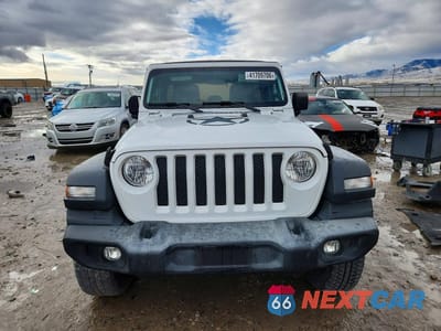 Piąte zdjęcie samochodu w środku: 2020 JEEP WRANGLER UNLIMITED SPORT VIN:1C4HJXDGXLW205407 - miniatura