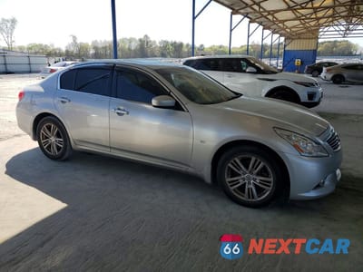 Czwarte zdjęcie samochodu z boku: 2015 INFINITI Q40 BASE VIN:JN1CV6AR3FM523936 - miniatura