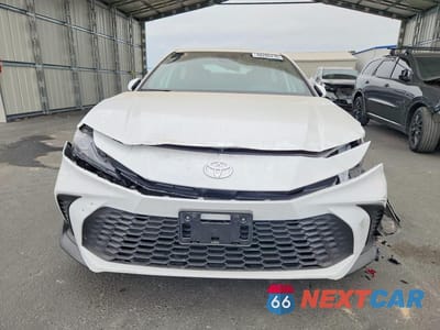 Piąte zdjęcie samochodu w środku: 2025 TOYOTA CAMRY SE VIN:4T1DAACK9SU154795 - miniatura