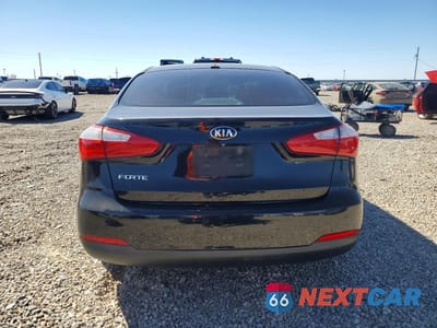 Zdjęcie 6 z 12 samochodu: 2016 KIA FORTE LX VIN:KNAFX4A63G5549217 - miniatura