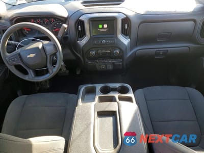 Zdjęcie 8 z 11 samochodu: 2021 CHEVROLET SILVERADO K1500 CUSTOM VIN:1GCRYBEK3MZ341822 - miniatura