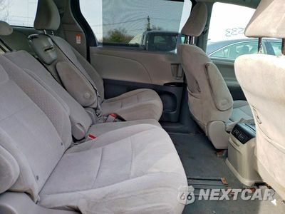 Zdjęcie 11 z 12 samochodu: 2020 TOYOTA SIENNA LE 8-PASSENGER VIN:5TDKZ3DC1LS043252 - miniatura