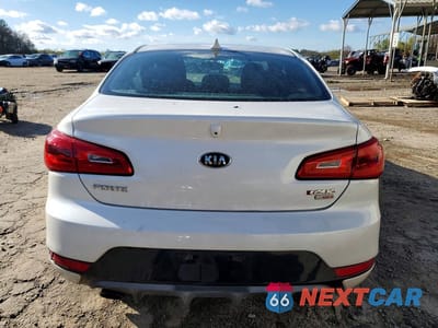 Zdjęcie 6 z 12 samochodu: 2016 KIA FORTE KOUP SX VIN:KNAFZ6A35G5642607 - miniatura