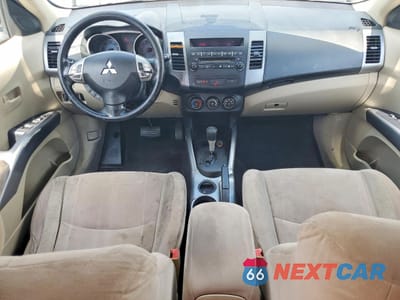 Zdjęcie 8 z 13 samochodu: 2007 MITSUBISHI OUTLANDER ES VIN:JA4MS31X67Z011819 - miniatura