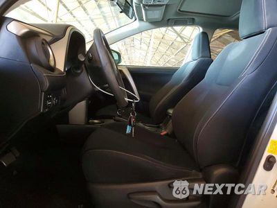 Zdjęcie 7 z 11 samochodu: 2014 TOYOTA RAV4 XLE VIN:2T3WFREVXEW125124 - miniatura