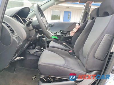 Zdjęcie 7 z 12 samochodu: 2008 HONDA FIT VIN:JHMGD38488S046234 - miniatura
