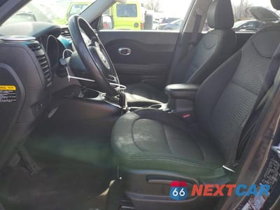 Zdjęcie 7 z 11 samochodu: 2016 KIA SOUL + VIN:KNDJP3A55G7349040 - miniatura