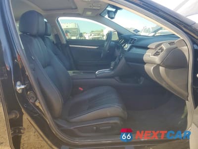Zdjęcie 7 z 12 samochodu: 2018 HONDA CIVIC TOURING VIN:JHMFC1F91JX043248 - miniatura