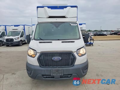 Piąte zdjęcie samochodu w środku: 2022 FORD TRANSIT DELIVERY TRUCK VIN:1FDBW5Z85NKA01682 - miniatura