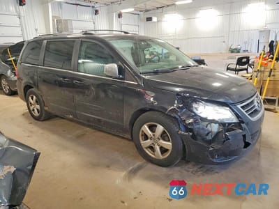 Czwarte zdjęcie samochodu z boku: 2009 VOLKSWAGEN ROUTAN SEL PREMIUM VIN:2V8HW64XX9R595328 - miniatura
