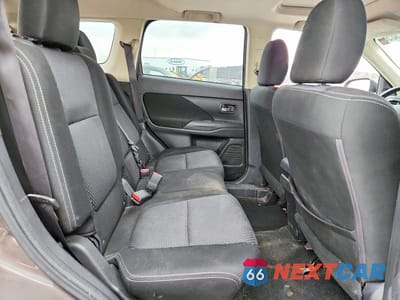 Zdjęcie 11 z 13 samochodu: 2017 MITSUBISHI OUTLANDER SE VIN:JA4AD3A38HZ033641 - miniatura