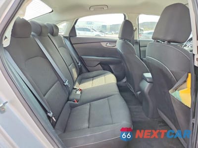 Zdjęcie 10 z 12 samochodu: 2021 KIA FORTE LXS VIN:3KPF24AD9ME335221 - miniatura