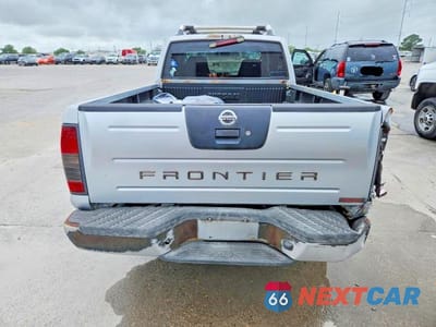 Zdjęcie 6 z 11 samochodu: 2002 NISSAN FRONTIER SC-V6 VIN:1N6MD29X42C309860 - miniatura