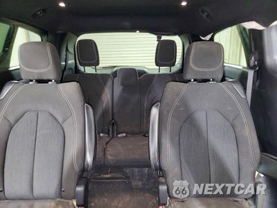 Zdjęcie 10 z 14 samochodu: 2018 CHRYSLER PACIFICA TOURING PLUS VIN:2C4RC1FGXJR197937 - miniatura