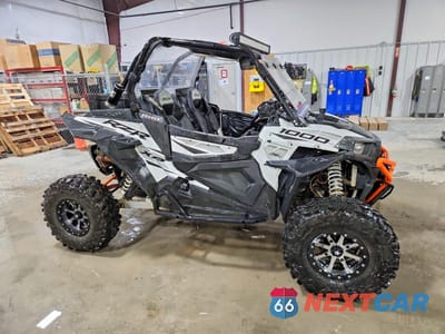 2015 POLARIS RZR 1000 XP UTILITY VEHICLE 4XAVDE99XFB315398 - główne zdjęcie licytacji z USA - miniatura