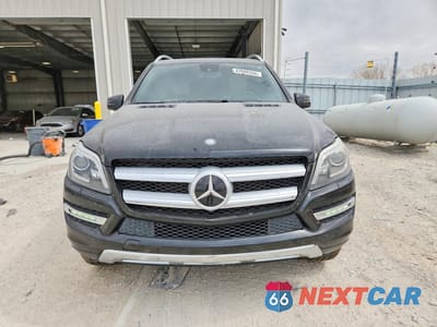 Piąte zdjęcie samochodu w środku: 2014 MERCEDES-BENZ GL 450 4MATIC VIN:4JGDF7CEXEA380574 - miniatura