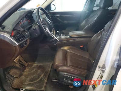 Zdjęcie 7 z 12 samochodu: 2016 BMW X5 XDRIVE35I VIN:5UXKR0C56G0P31742 - miniatura