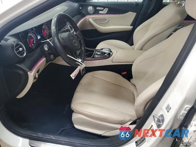 Zdjęcie 7 z 12 samochodu: 2017 MERCEDES-BENZ E 300 VIN:WDDZF4JB8HA050914 - miniatura