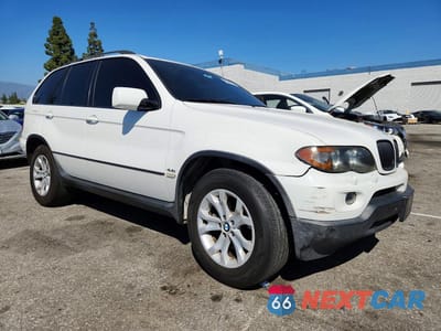 Czwarte zdjęcie samochodu z boku: 2006 BMW X5 4.4I VIN:5UXFB53556LV26283 - miniatura