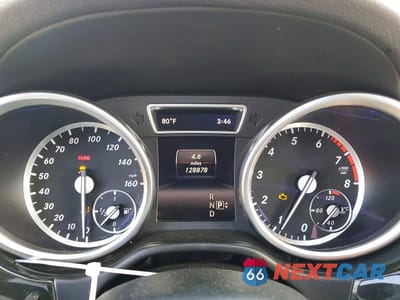 Zdjęcie 9 z 12 samochodu: 2015 MERCEDES-BENZ GL 550 4MATIC VIN:4JGDF7DE8FA551094 - miniatura