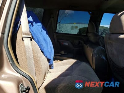 Zdjęcie 11 z 13 samochodu: 1995 GMC YUKON VIN:1GKEK13K6SJ765007 - miniatura